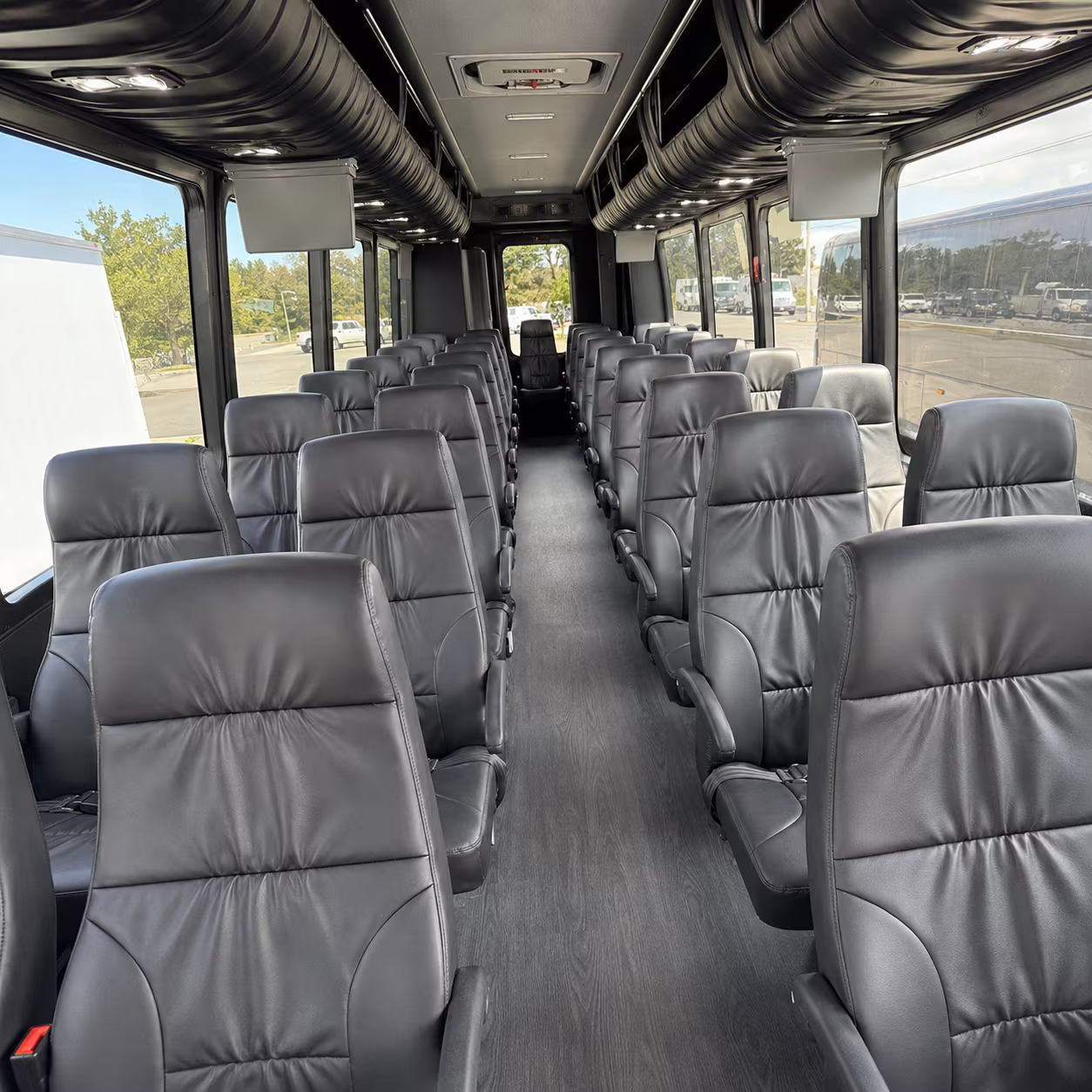 broomfield timely charter buses for broomfield corporate outings