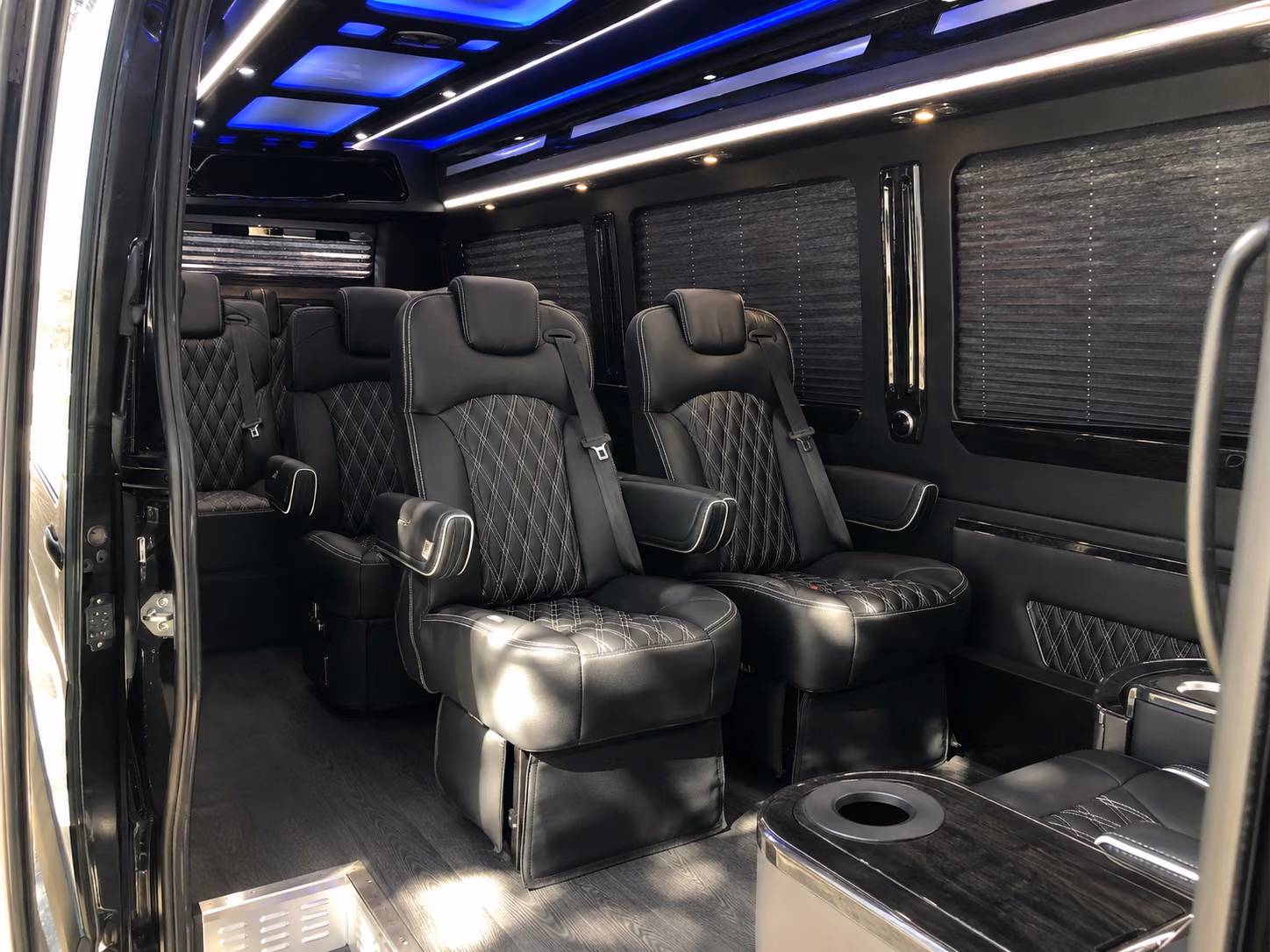 centennial aurora charter buses