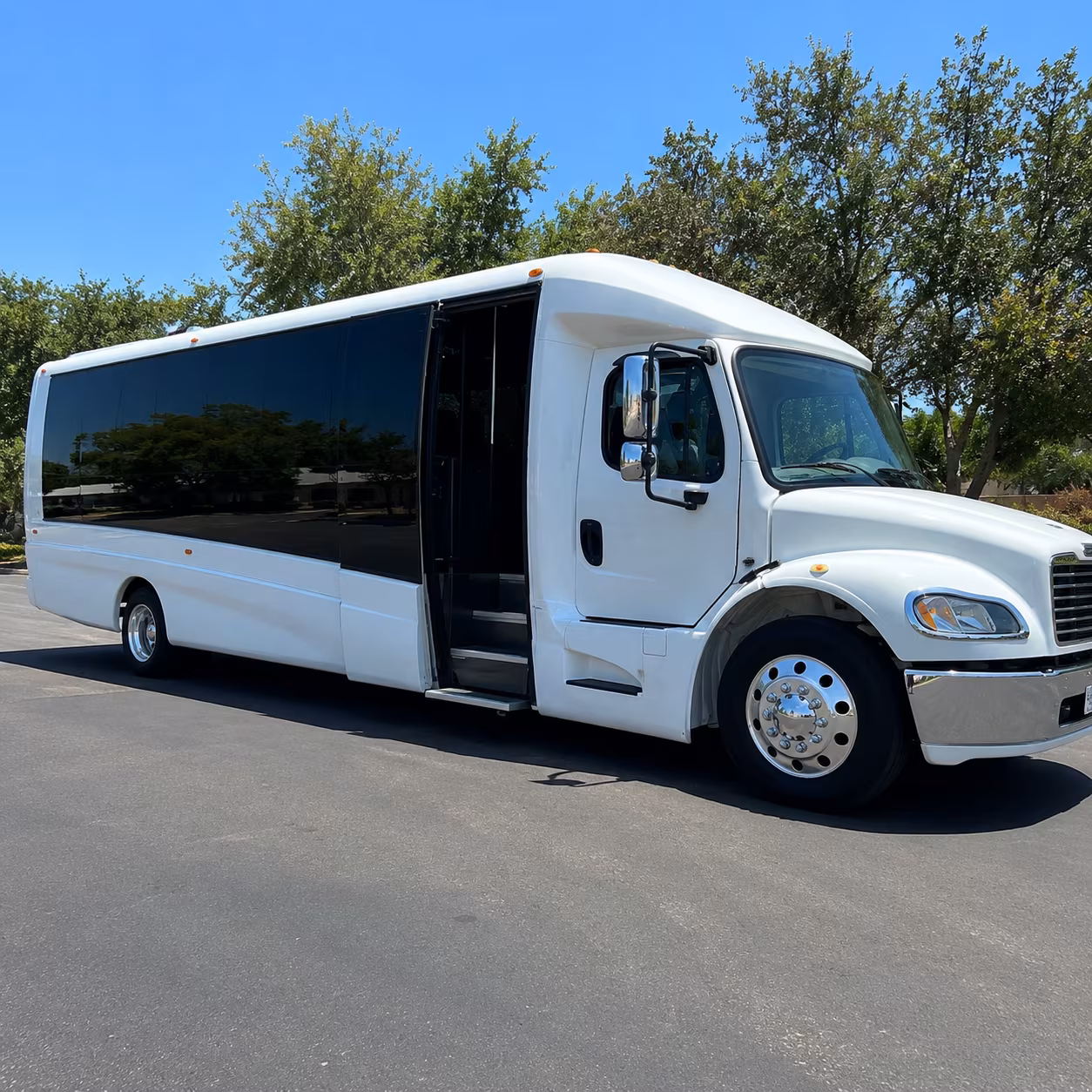 group wine festival shuttles for the colorado mountain winefest