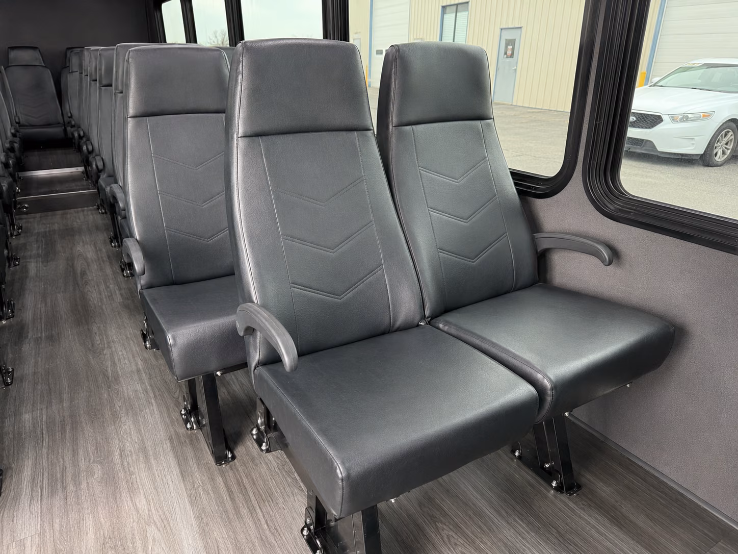 lakewood aurora charter buses