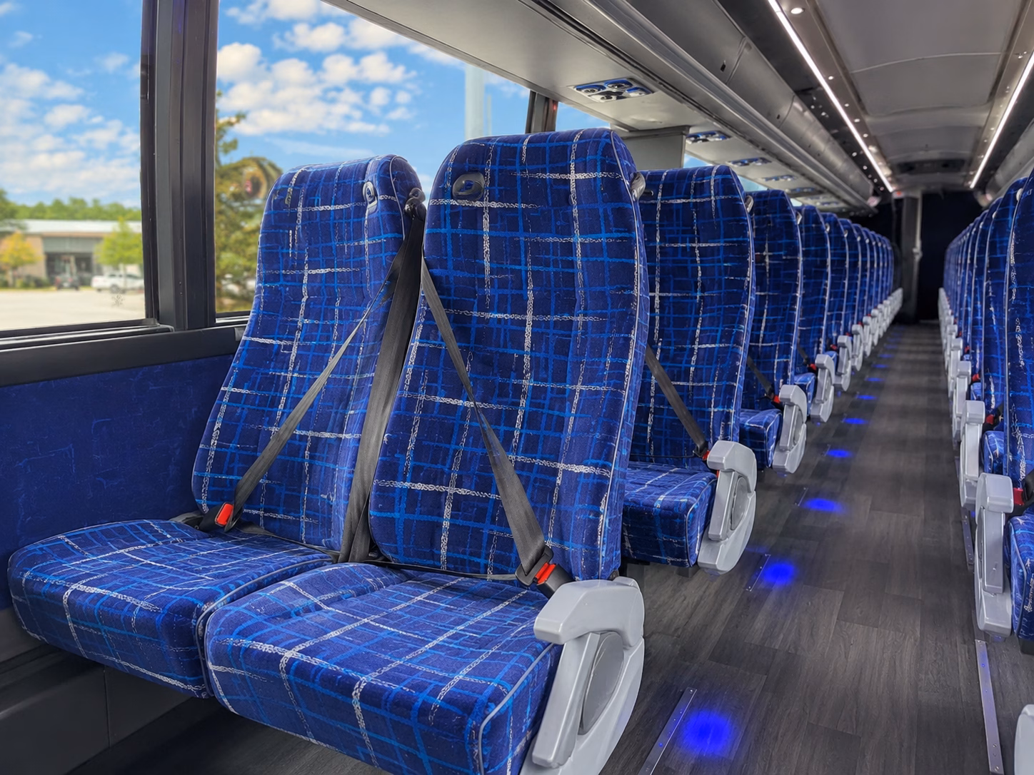 lakewood comfortable charter bus rentals for lakewood winery tours