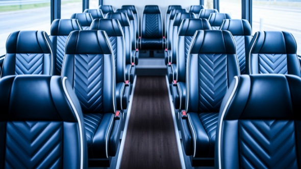 15 passenger minibus rental aurora